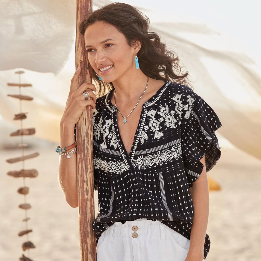New Sundance Electra Top Black Gauze Boho Embroidered Raw Edge Sleeves Petite XS